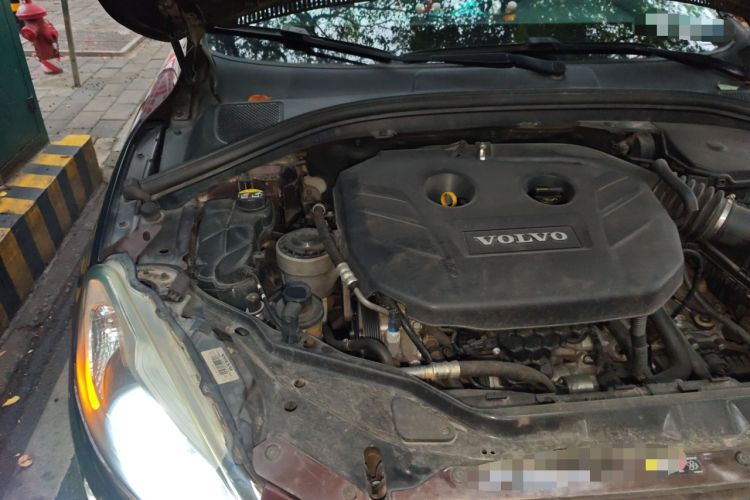 Used Volvo XC60 2014 T5 Zhiyi Edition Engine Bay Right
