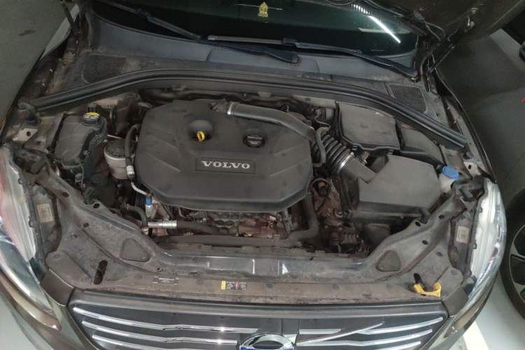 Used Volvo XC60 2014 T5 Zhiyi Edition Engine Bay