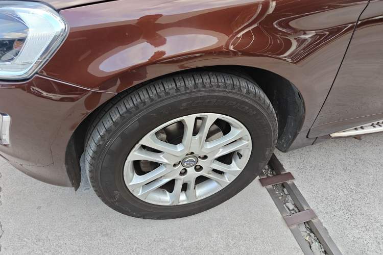 Used Volvo XC60 2014 T5 Zhiyi Edition Exterior 2