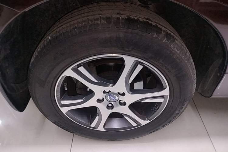 Used Volvo XC60 2014 Restyled T5 Zhiya Edition Exterior 5
