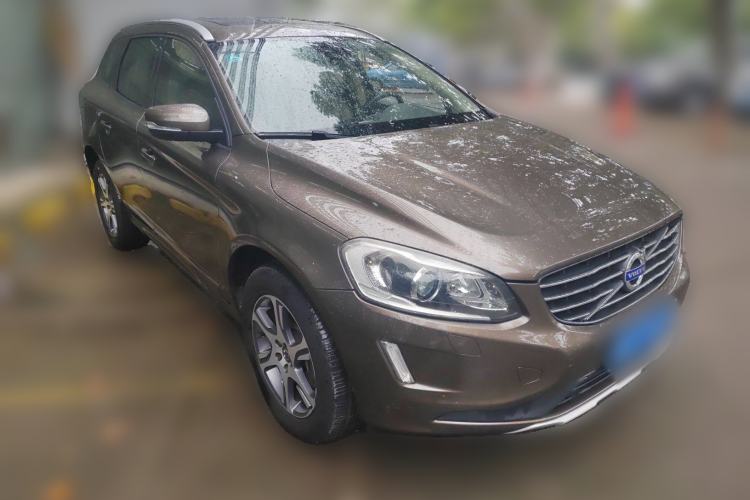 Used Volvo XC60 2014 T5 Smart Edition Front Right 45 Deg