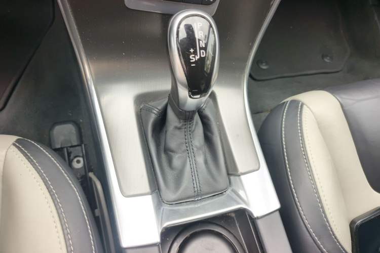 Used Volvo XC60 2014 T5 Zhiya Edition Gear Lever