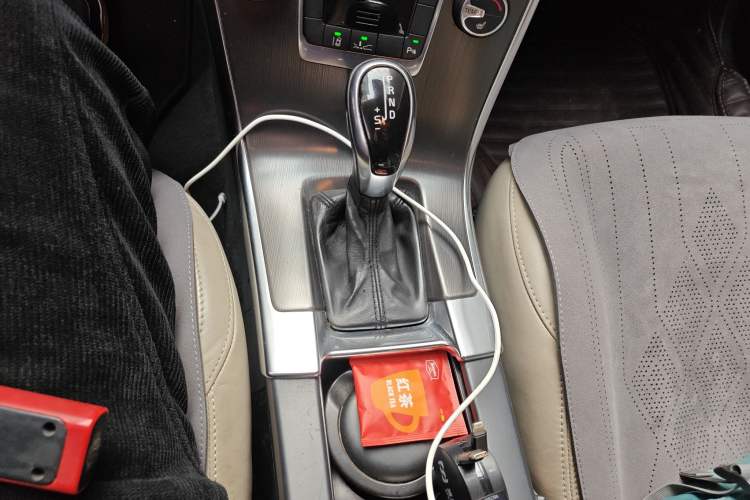 Used Volvo XC60 2014 T5 Zhiya Edition Gear Lever