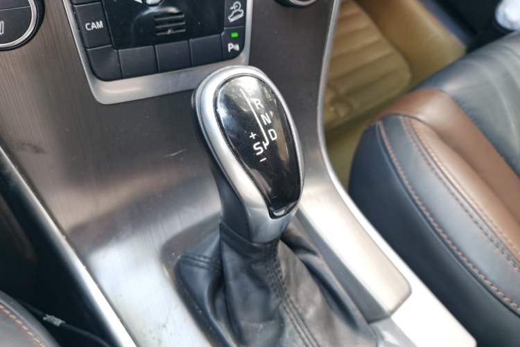 Used Volvo XC60 2014 T6 Zhiyi Edition Gear Lever