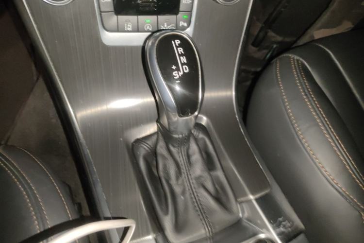 Used Volvo XC60 2014 Restyled T5 Zhiya Edition Gear Lever