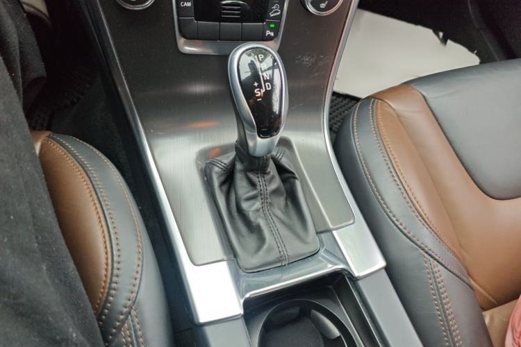 Used Volvo XC60 2014 T6 Zhiyi Edition Gear Lever