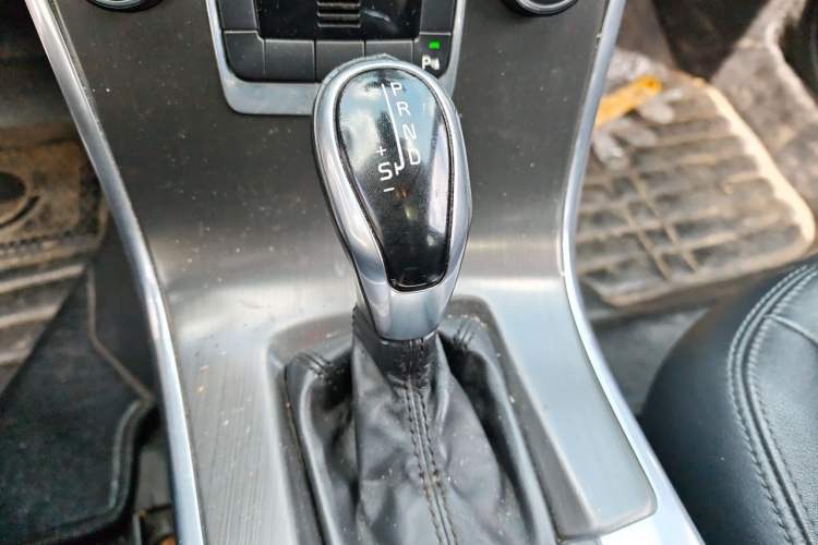 Used Volvo XC60 2014 T5 Zhiyi Edition Gear Lever