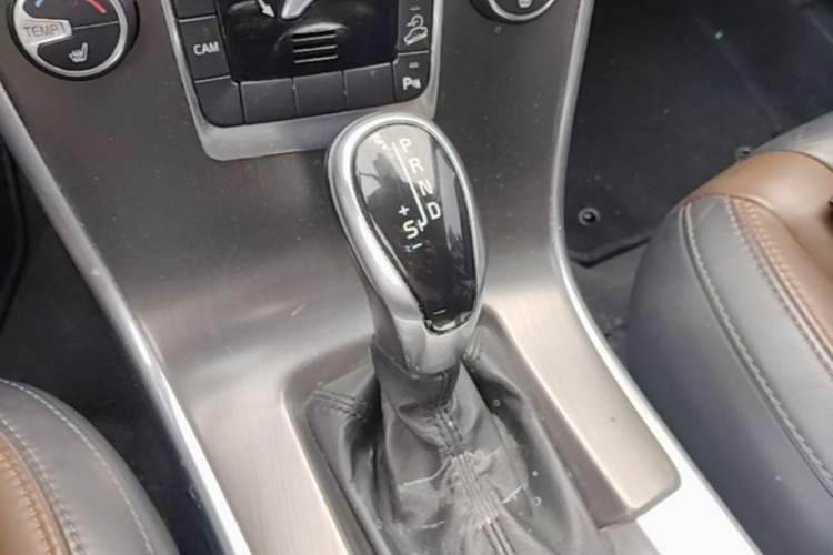 Used Volvo XC60 2014 T6 Zhiyi Edition Gear Lever