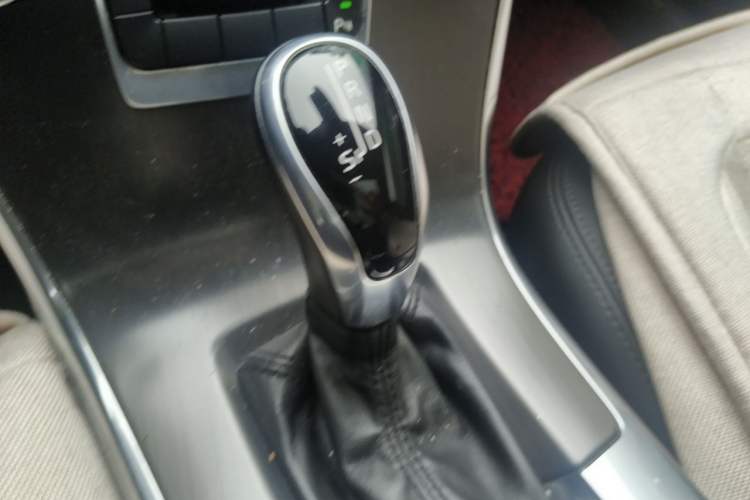 Used Volvo XC60 2014 T5 Zhiyi Edition Gear Lever