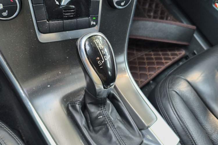 Used Volvo XC60 2014 T5 Zhiyi Edition Gear Lever