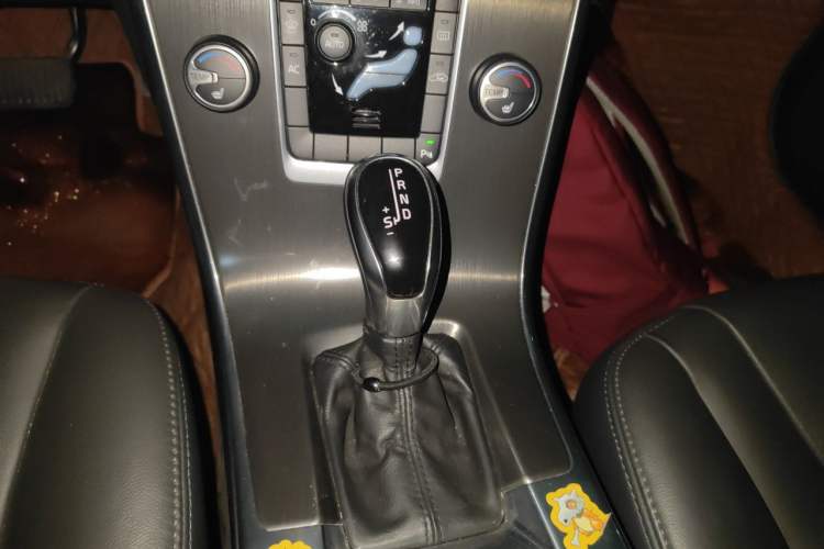 Used Volvo XC60 2014 T5 Zhiyi Edition Gear Lever