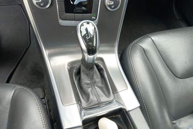 Used Volvo XC60 2014 T5 Zhiyi Edition Gear Lever