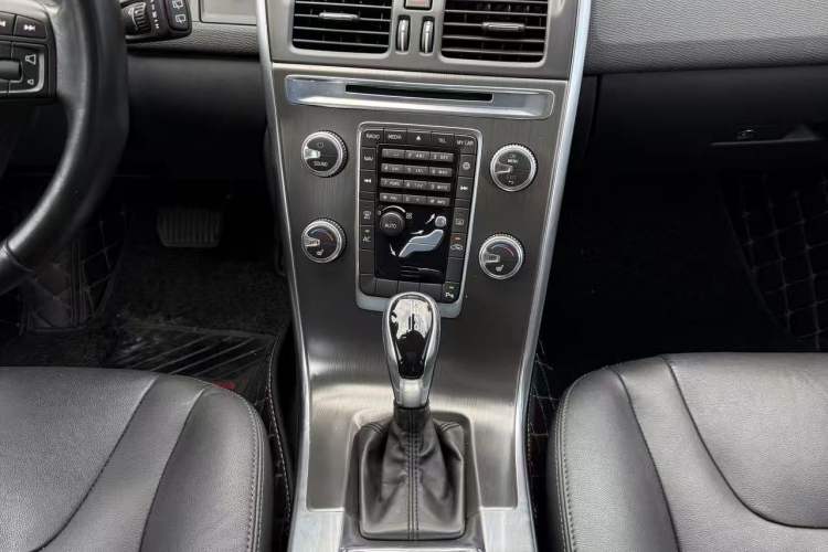 Used Volvo XC60 2014 T5 Zhiyi Edition Gear Lever