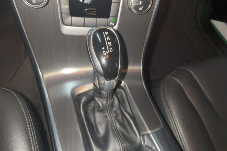 Used Volvo XC60 2014 T5 Zhiyi Edition Gear Lever