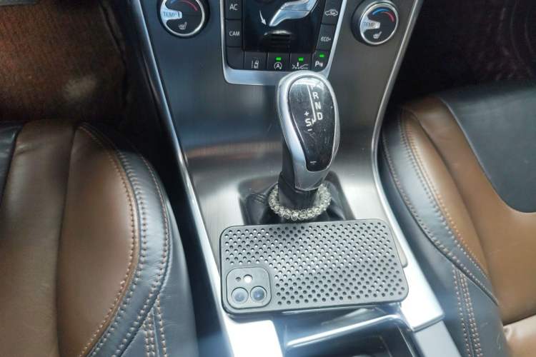 Used Volvo XC60 2014 Restyled T5 Zhiya Edition Gear Lever