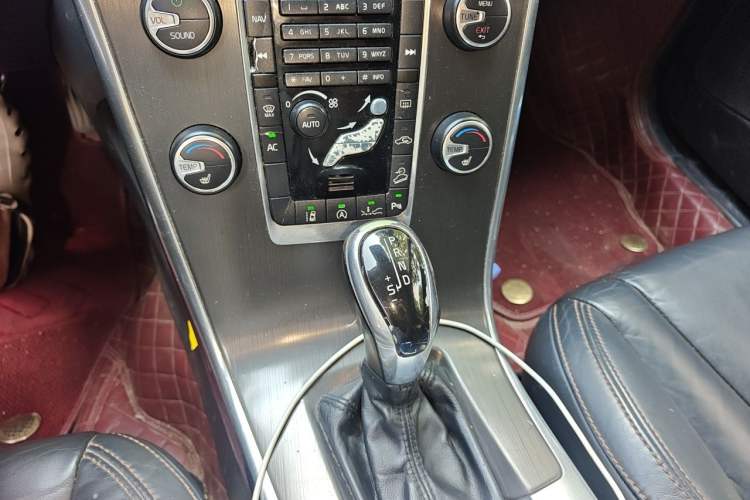 Used Volvo XC60 2014 Restyled T5 Zhiya Edition Gear Lever