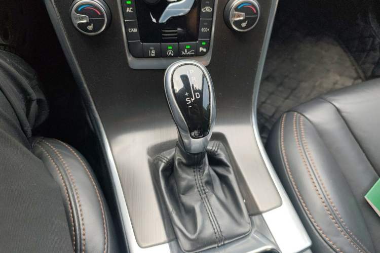 Used Volvo XC60 2014 T5 Zhiya Edition Gear Lever