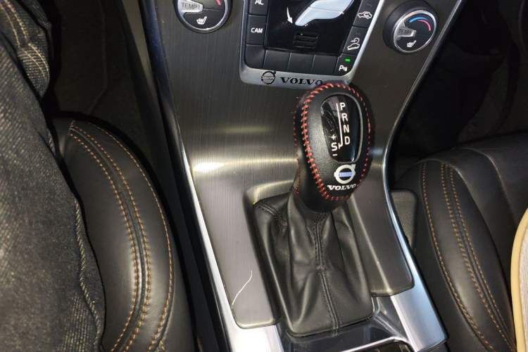 Used Volvo XC60 2014 T6 Zhiyi Edition Gear Lever