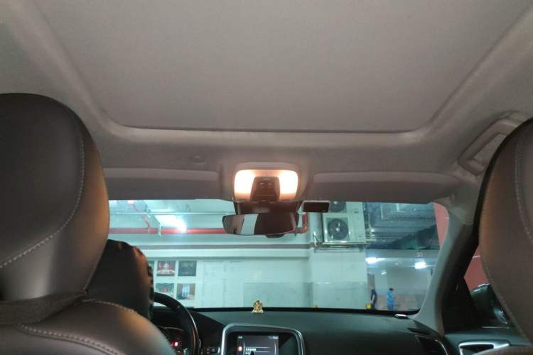 Used Volvo XC60 2014 T5 Zhiyi Edition Headliner