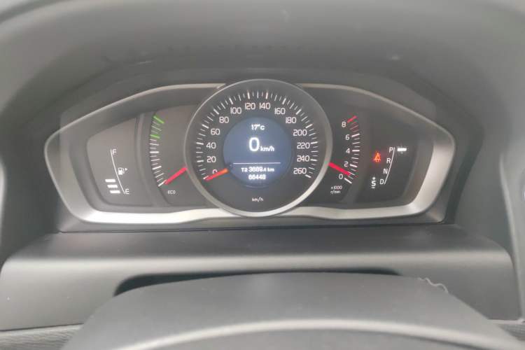 Used Volvo XC60 2014 T5 Smart Edition Instrument Cluster