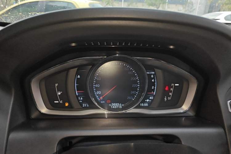 Used Volvo XC60 2014 T6 Zhiyi Edition Instrument Cluster