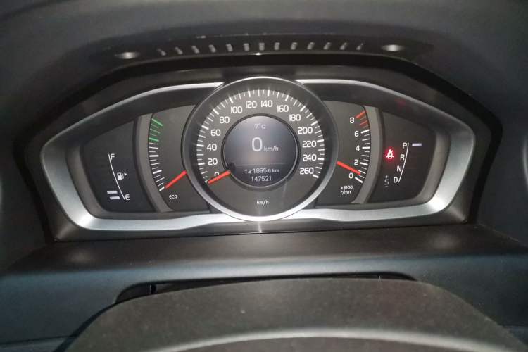 Used Volvo XC60 2014 T5 Zhiyi Edition Instrument Cluster