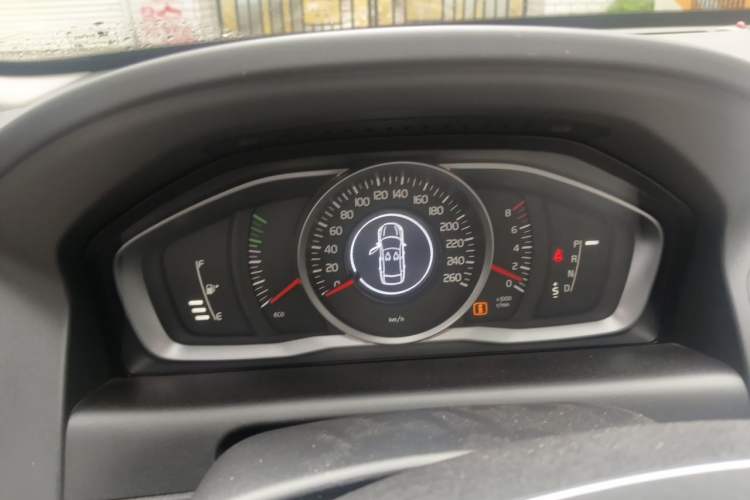 Used Volvo XC60 2014 T5 Zhiyi Edition Instrument Cluster