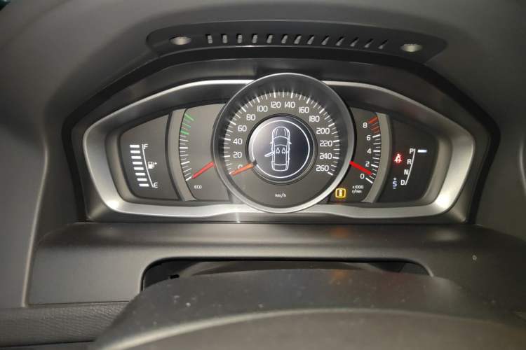 Used Volvo XC60 2014 T5 Zhiyi Edition Instrument Cluster