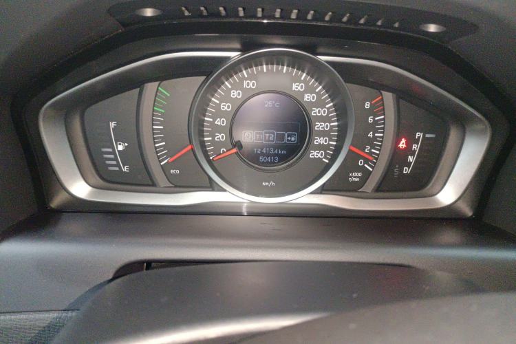 Used Volvo XC60 2014 T5 Zhiyi Edition Instrument Cluster