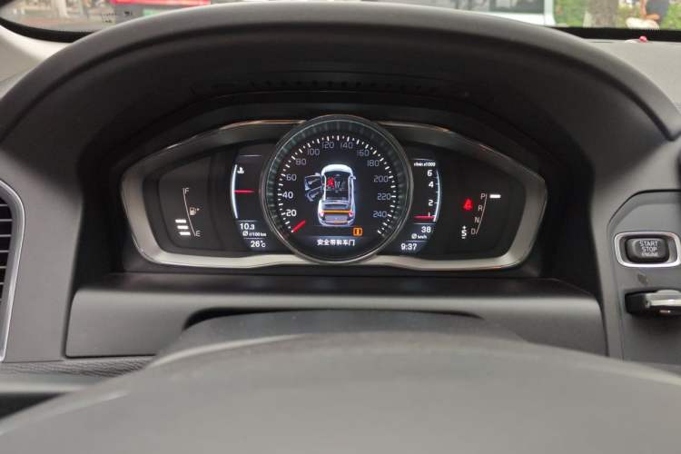 Used Volvo XC60 2014 T6 Zhiyi Edition Instrument Cluster