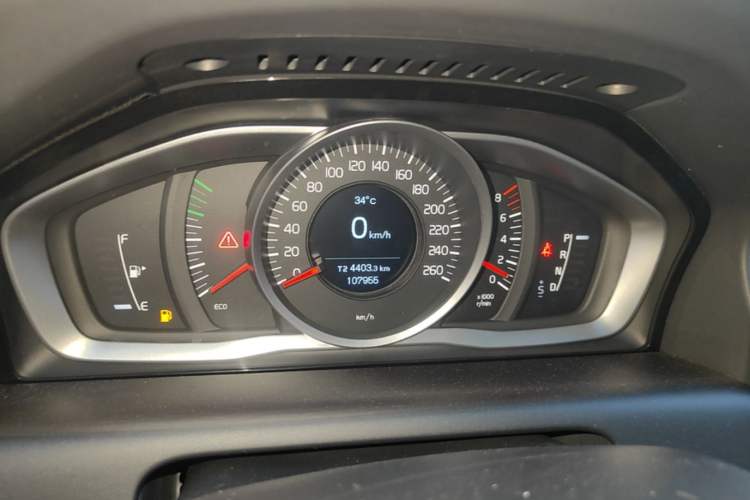 Used Volvo XC60 2014 T5 Zhiyi Edition Instrument Cluster