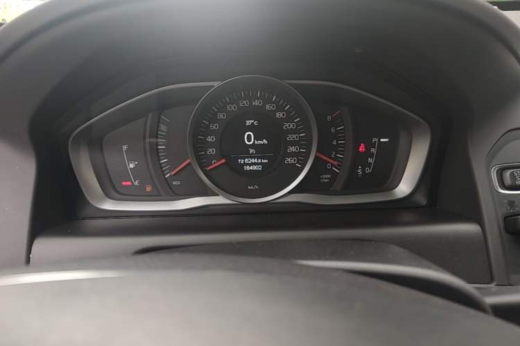 Used Volvo XC60 2014 T5 Zhiyi Edition Instrument Cluster