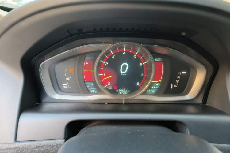 Used Volvo XC60 2014 T6 Zhiyi Edition Instrument Cluster