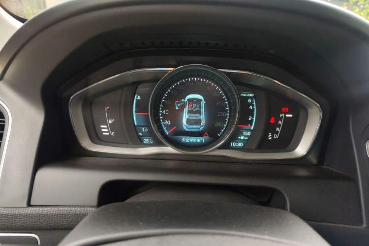 Used Volvo XC60 2014 Restyled T5 Zhiya Edition Instrument Cluster