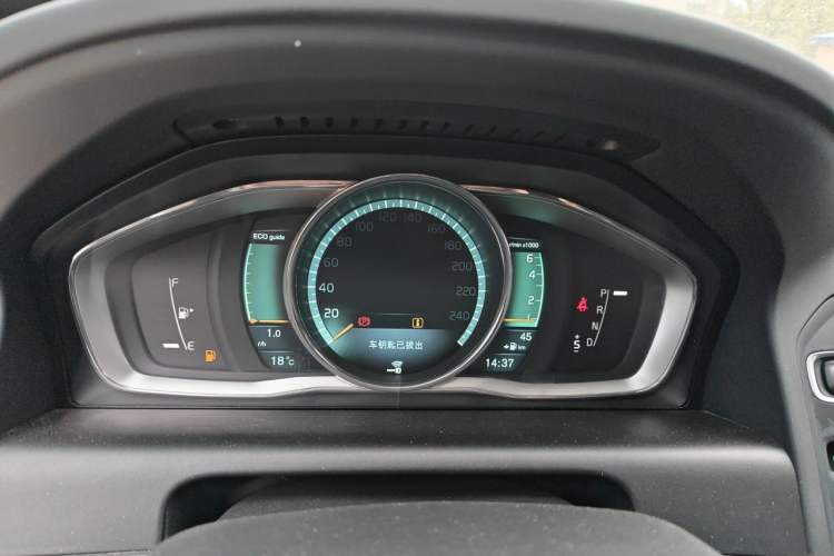 Used Volvo XC60 2014 T5 Zhiya Edition Instrument Cluster