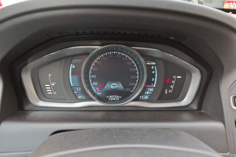 Used Volvo XC60 2014 T6 Zhiya Edition Instrument Cluster