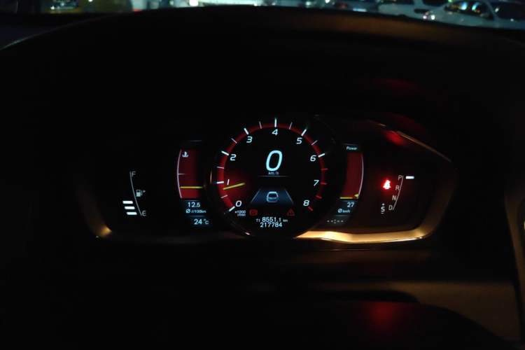 Used Volvo XC60 2014 T5 Zhiya Edition Instrument Cluster