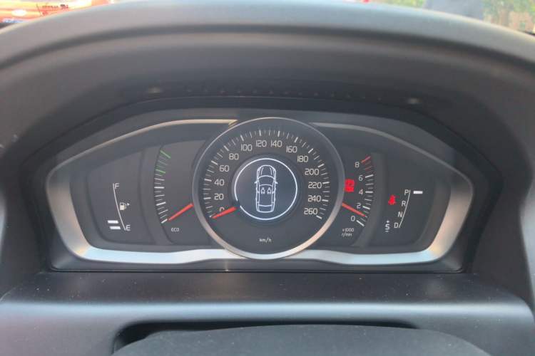Used Volvo XC60 2014 T5 Zhiya Edition Instrument Cluster