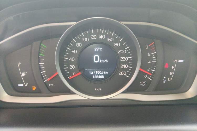 Used Volvo XC60 2014 T5 Zhiyi Edition Instrument Cluster
