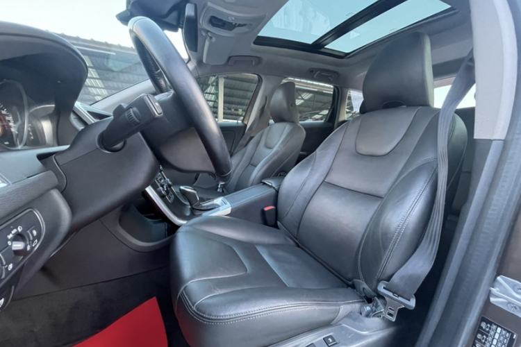 Used Volvo XC60 2014 Facelift T5 Zhiyi Edition Interior 3