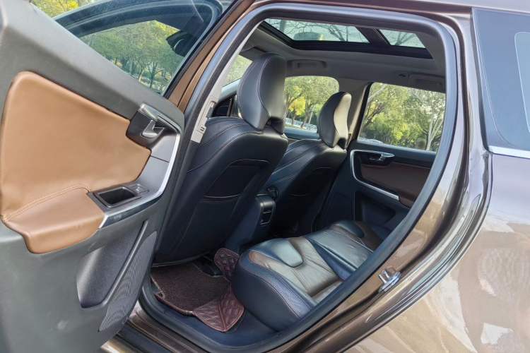 Used Volvo XC60 2014 T6 Zhiyi Edition Interior 3