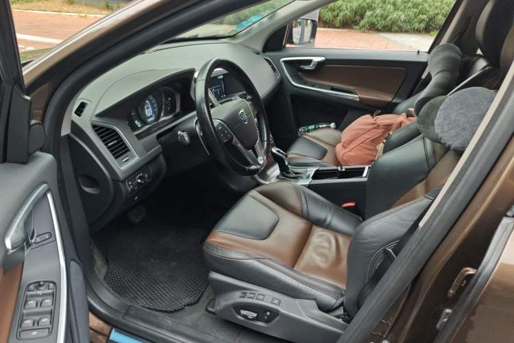 Used Volvo XC60 2014 T6 Zhiyi Edition Interior 3