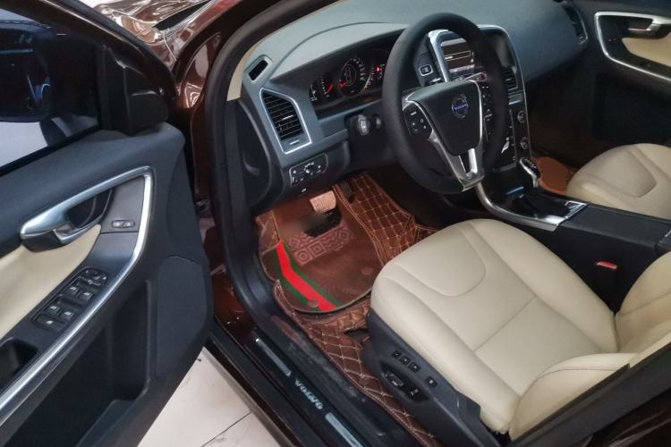 Used Volvo XC60 2014 T5 Zhiyi Edition Interior 3