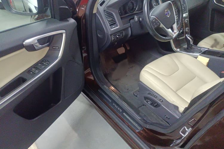 Used Volvo XC60 2014 T5 Zhiyi Edition Interior 3