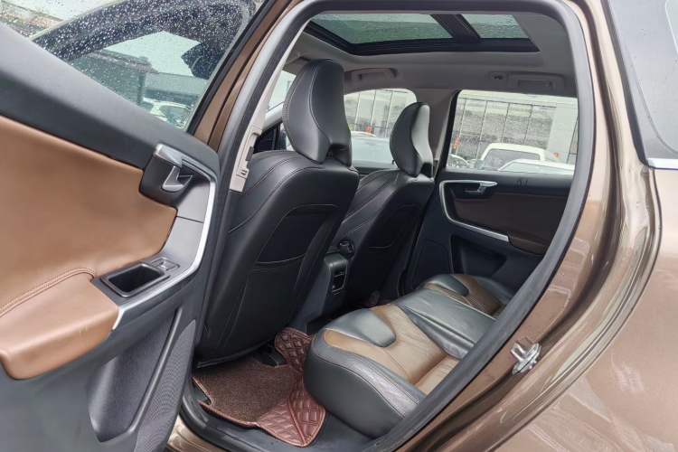 Used Volvo XC60 2014 T6 Zhiyi Edition Interior 3