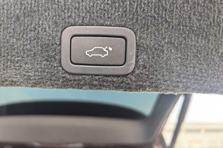 Used Volvo XC60 2014 Restyled T5 Zhiya Edition Interior 4