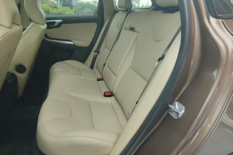 Used Volvo XC60 2014 T5 Zhiyi Edition Interior 4