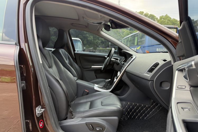 Used Volvo XC60 2014 T5 Zhiyi Edition Interior 5