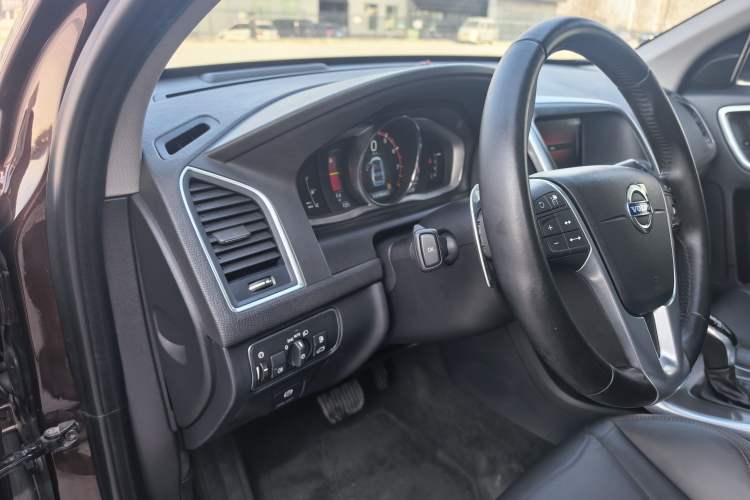 Used Volvo XC60 2014 Restyled T5 Zhiya Edition Interior 6