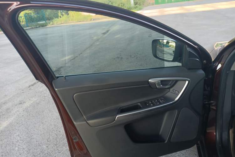 Used Volvo XC60 2014 Facelift T5 Zhiyi Edition Interior 7